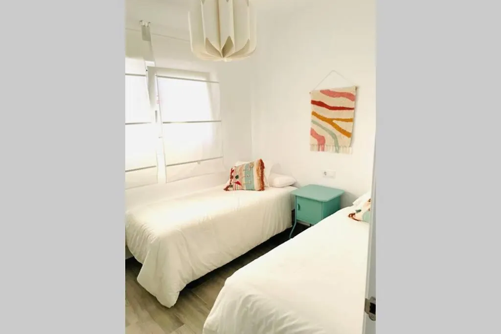 Precioso Apartamento Con Vistas Parciales, Garaje Y Piscina Tarifa Spain